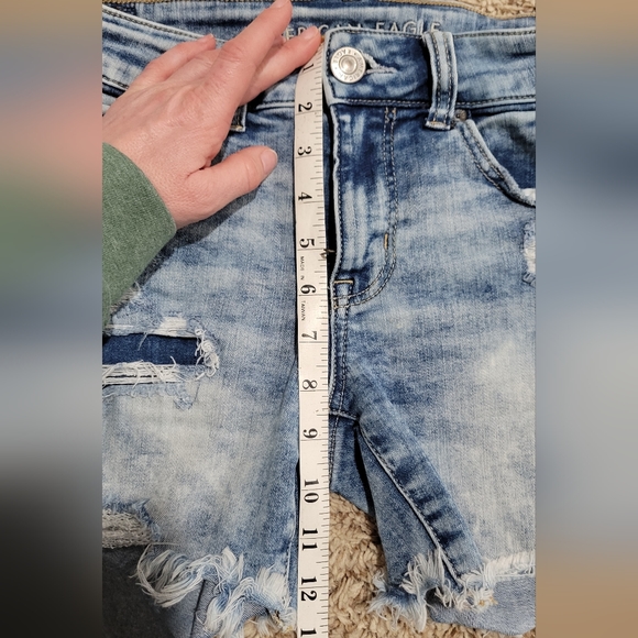 American Eagle Distressed Midi Short - Picture 8 of 8